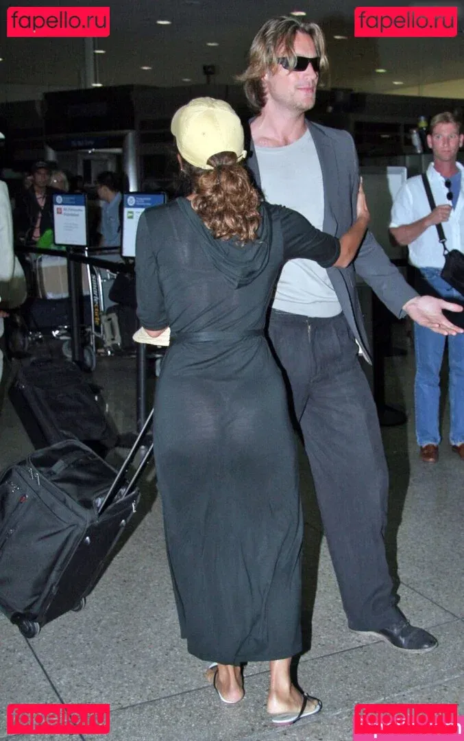 Halle Berry Onlyfans Photo Gallery 