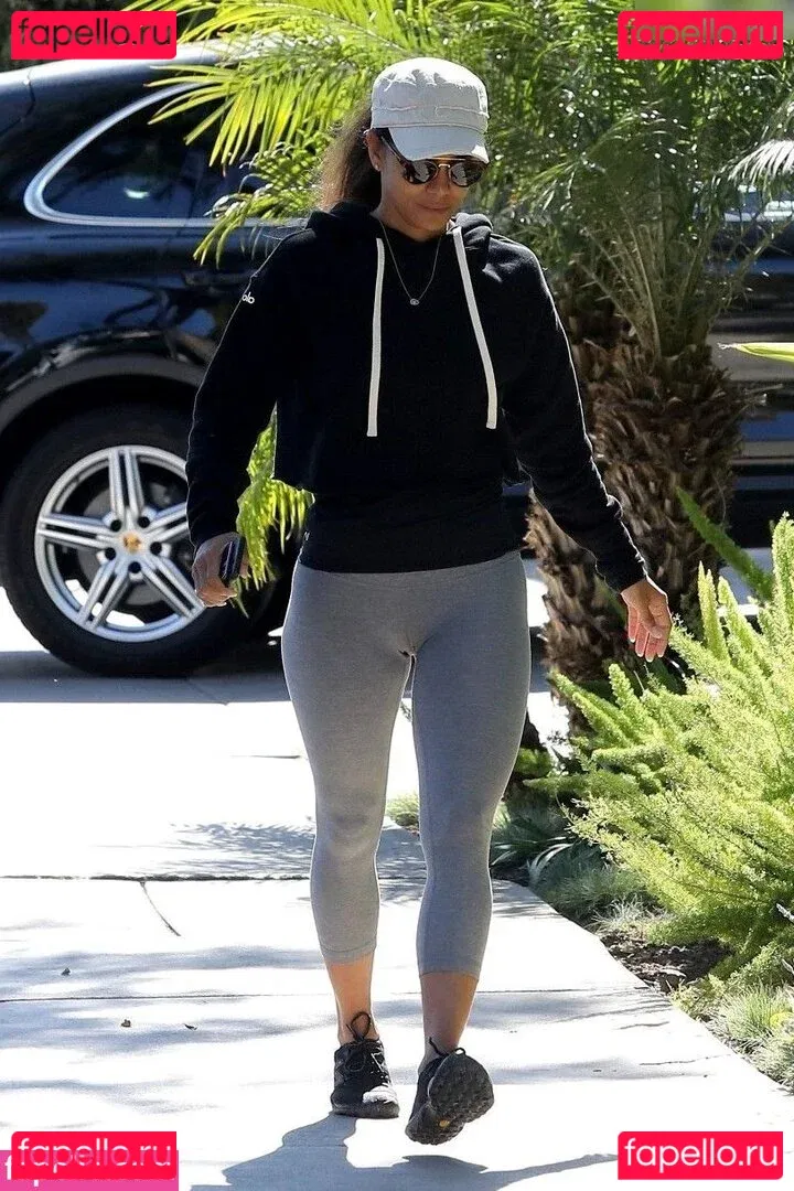 Halle Berry Onlyfans Photo Gallery 