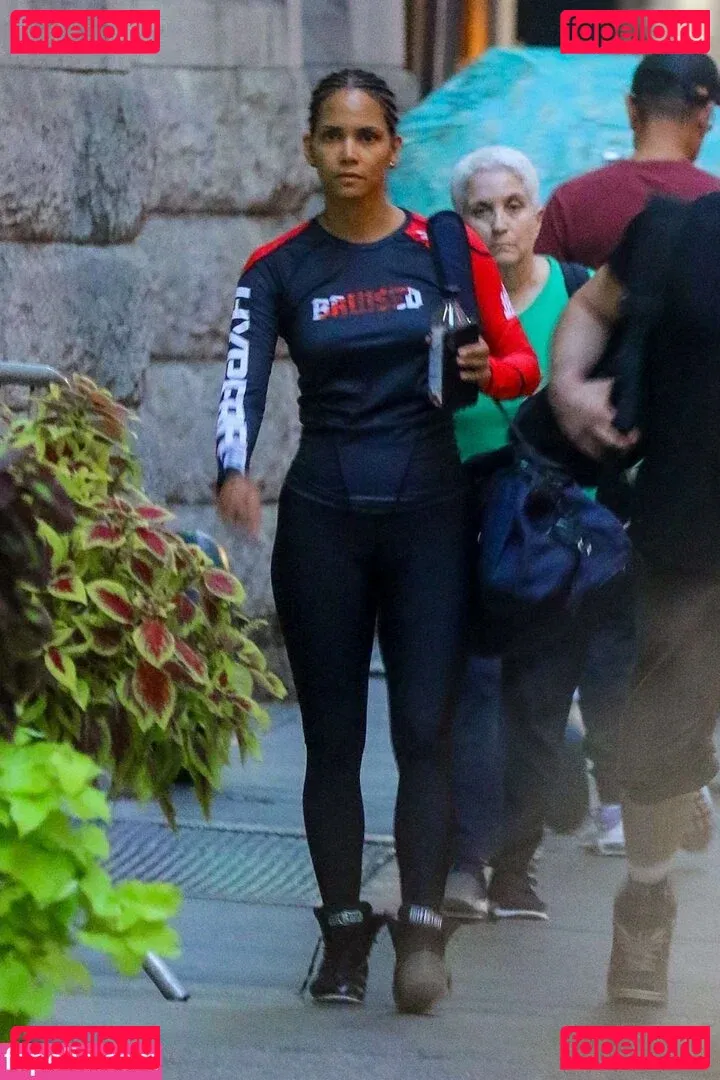 Halle Berry Onlyfans Photo Gallery 