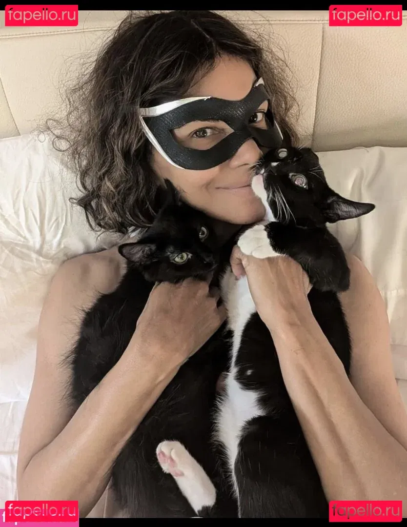 Halle Berry Onlyfans Photo Gallery 