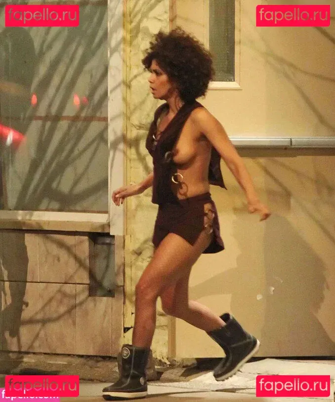 Halle Berry Onlyfans Photo Gallery 