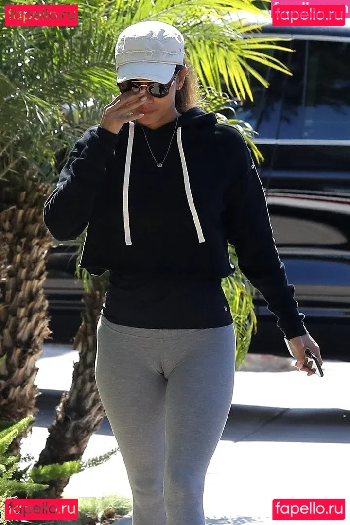 Halle Berry Onlyfans Photo Gallery 