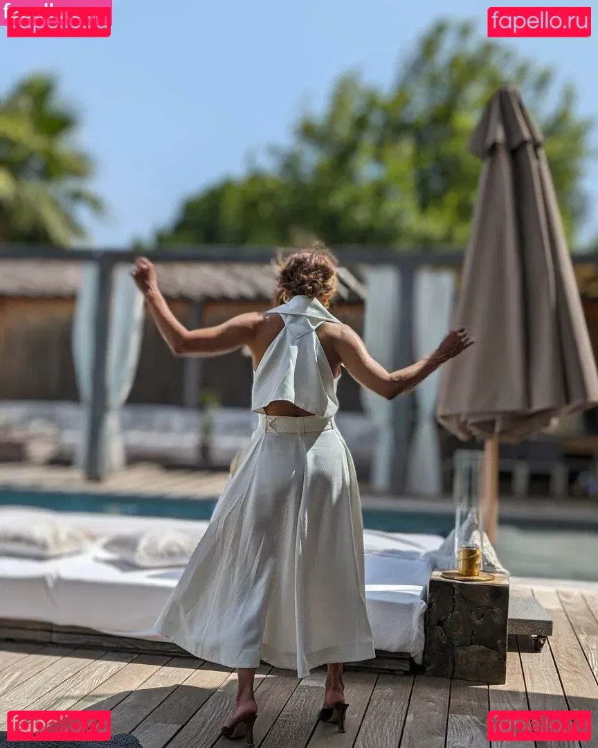 Halle Berry Onlyfans Photo Gallery 