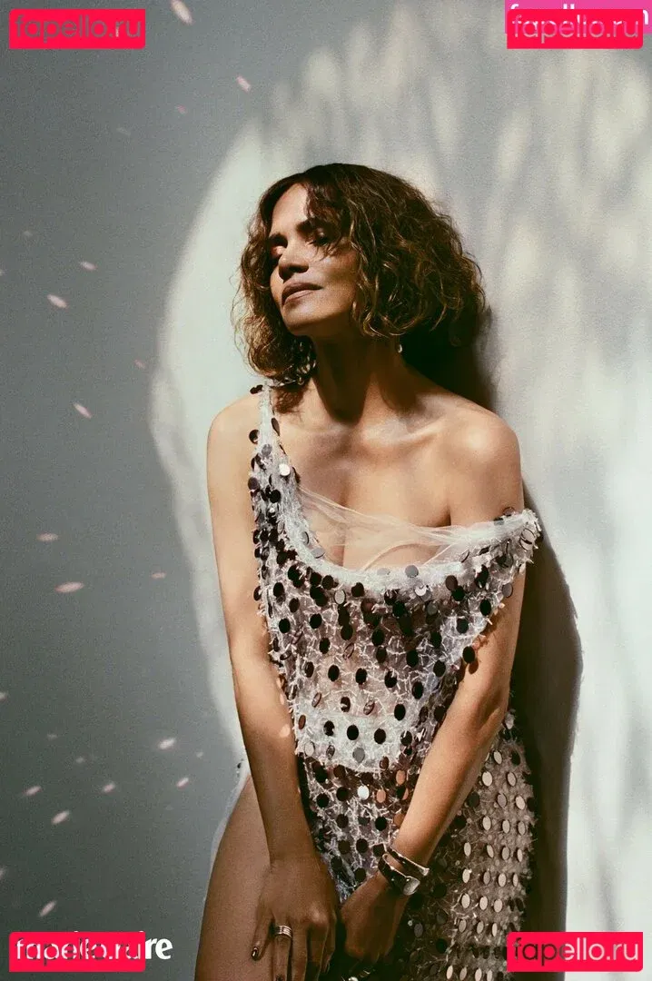 Halle Berry Onlyfans Photo Gallery 