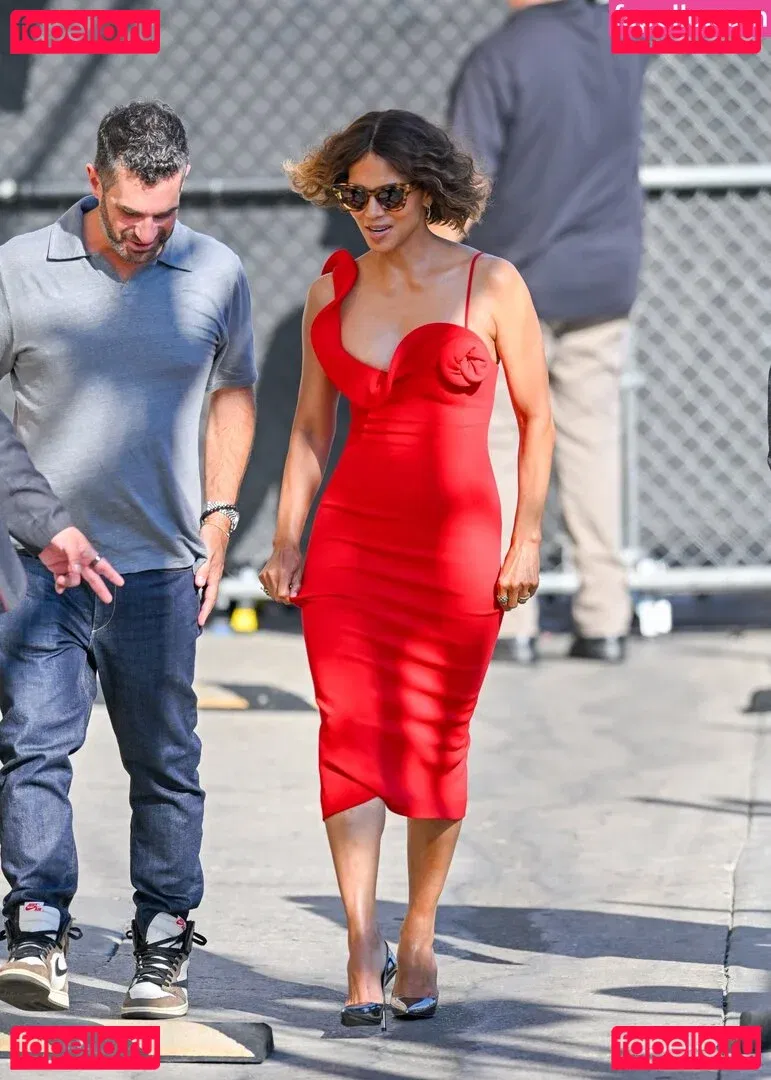 Halle Berry Onlyfans Photo Gallery 