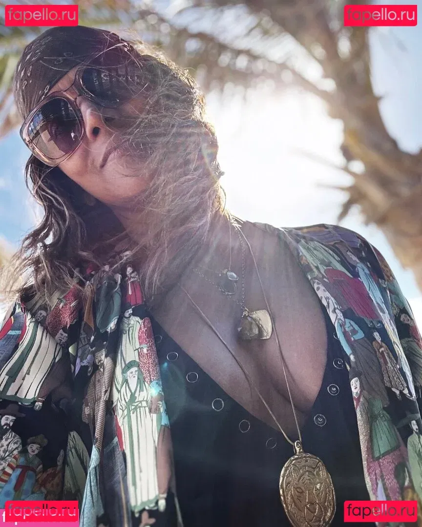 Halle Berry Onlyfans Photo Gallery 