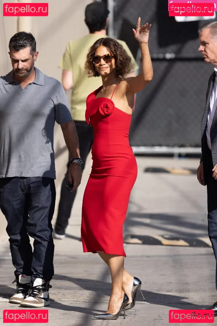 Halle Berry Onlyfans Photo Gallery 
