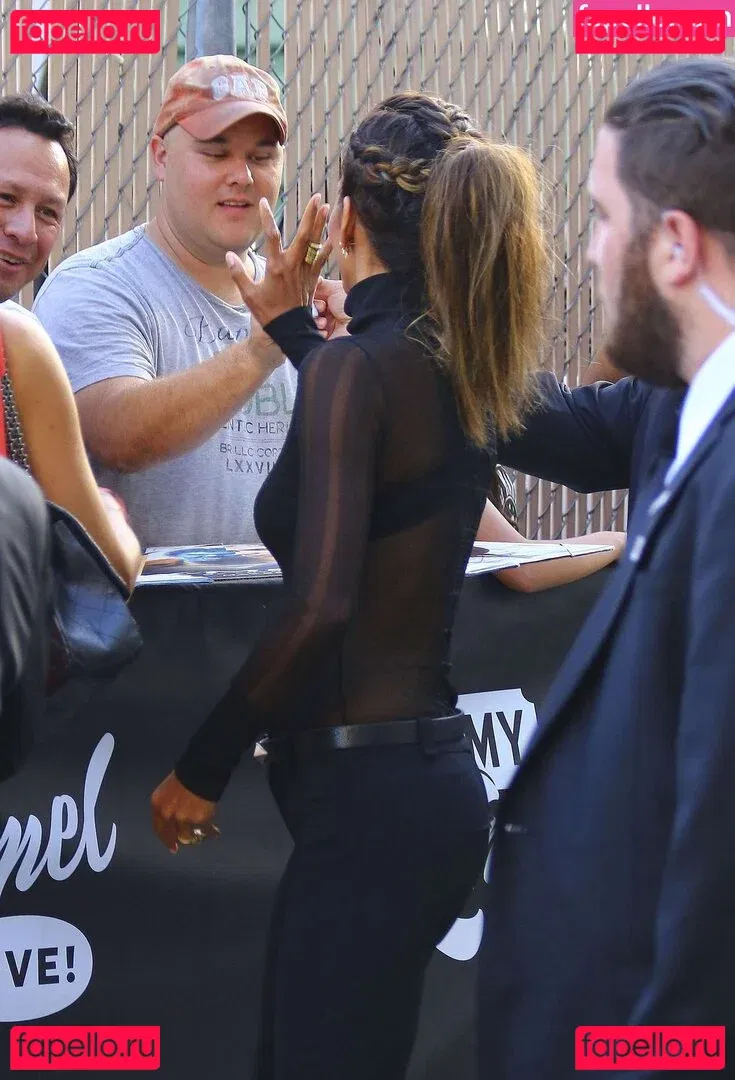 Halle Berry Onlyfans Photo Gallery 