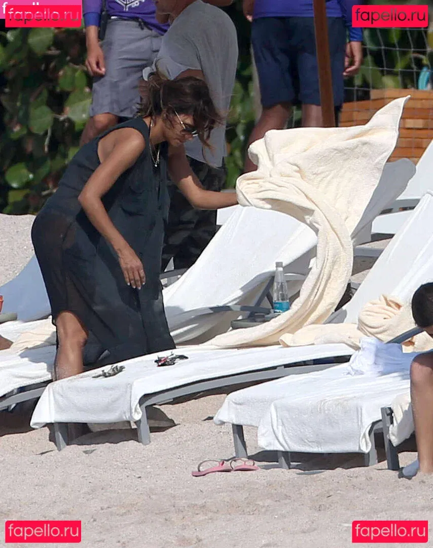 Halle Berry Onlyfans Photo Gallery 