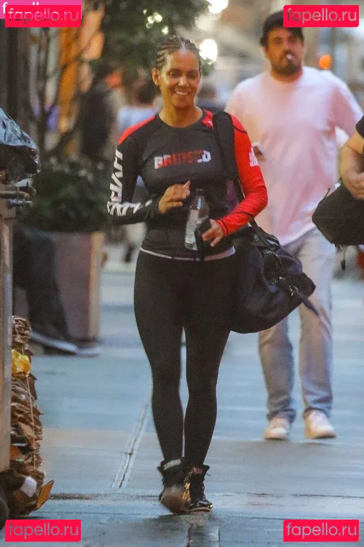 Halle Berry Onlyfans Photo Gallery 