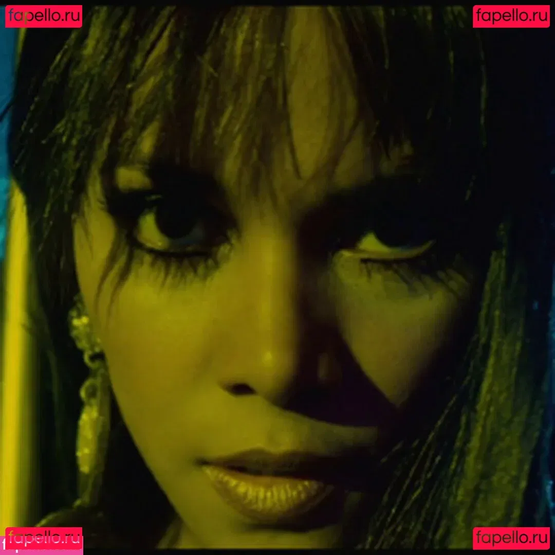 Halle Berry Onlyfans Photo Gallery 