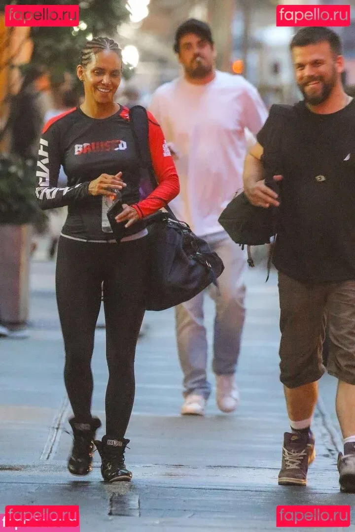 Halle Berry Onlyfans Photo Gallery 