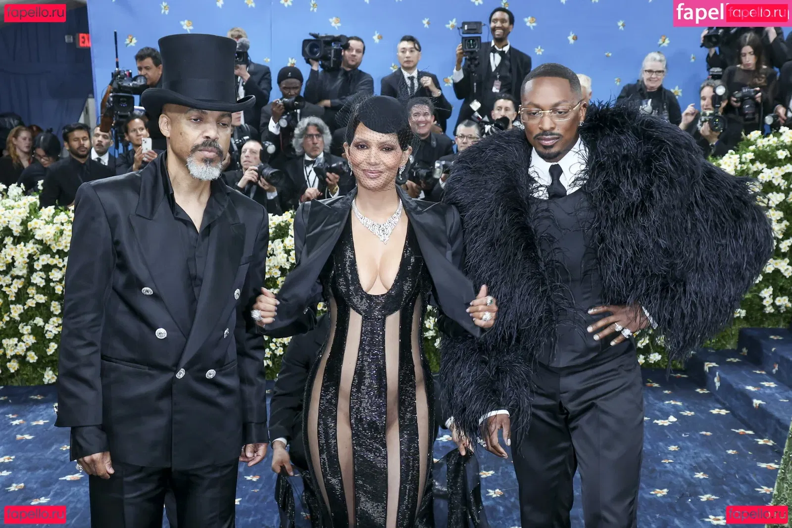 Halle Berry Onlyfans Photo Gallery 