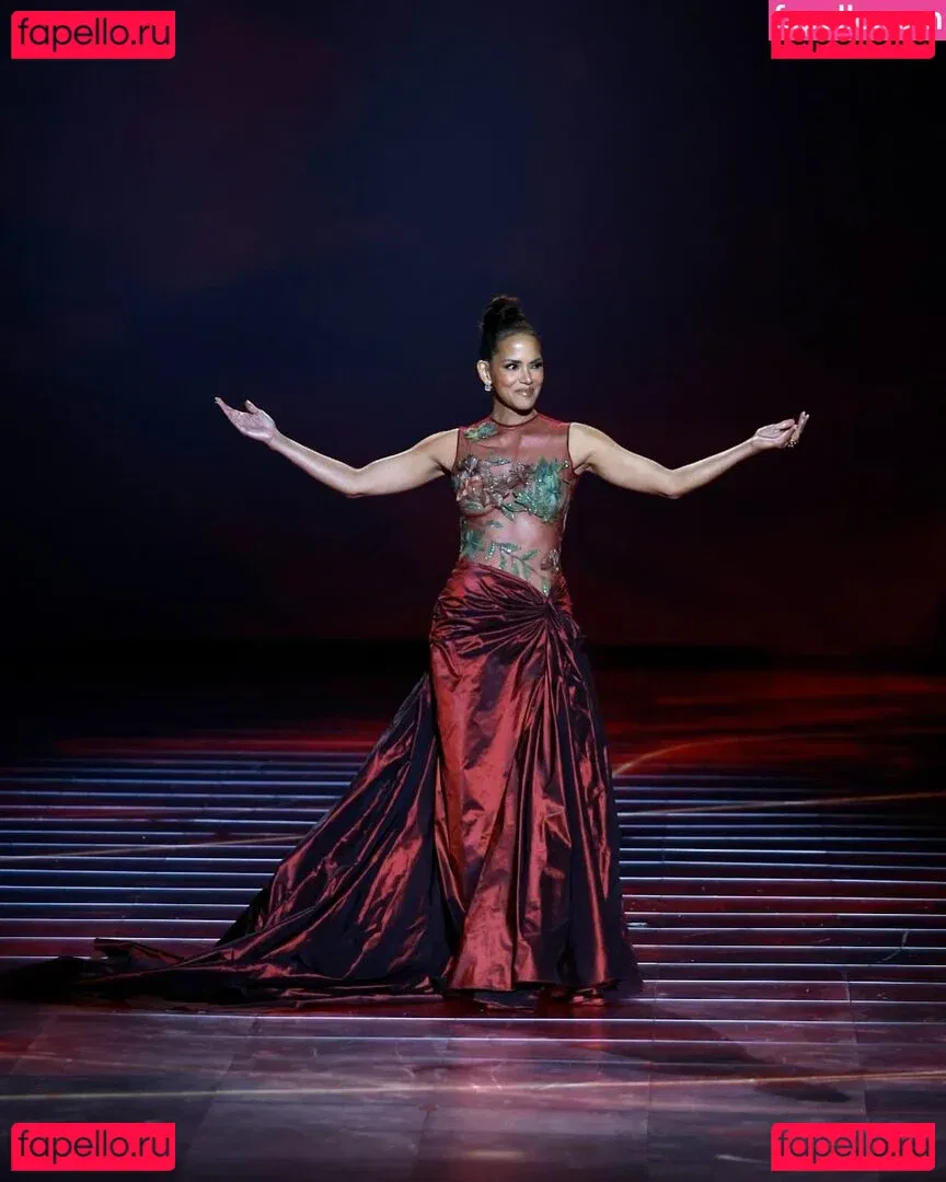 Halle Berry Onlyfans Photo Gallery 