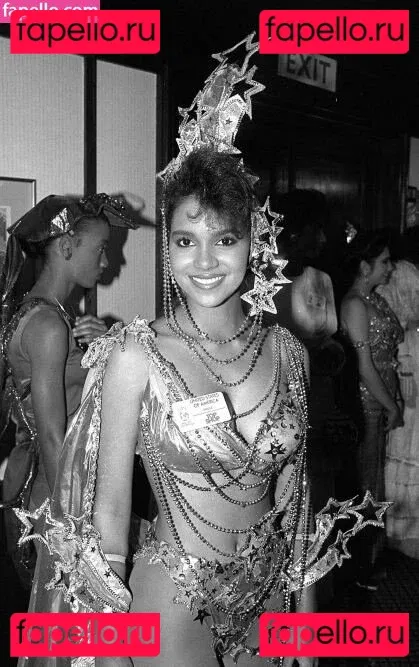 Halle Berry Onlyfans Photo Gallery 