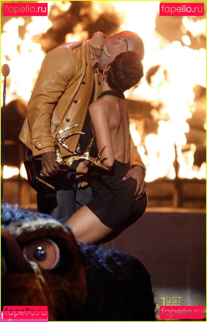 Halle Berry Onlyfans Photo Gallery 