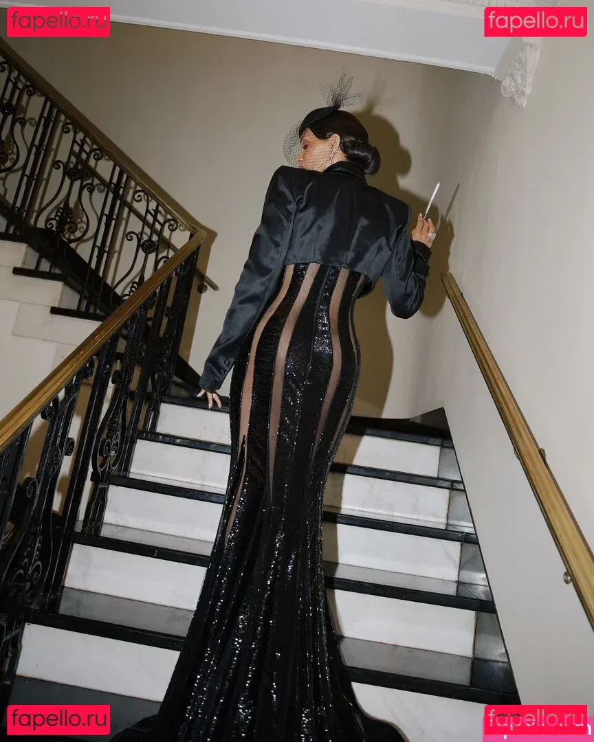 Halle Berry Onlyfans Photo Gallery 