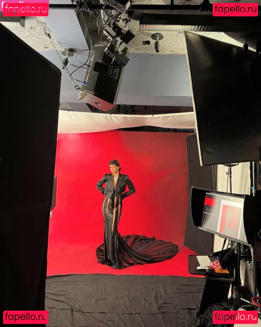 Halle Berry Onlyfans Photo Gallery 