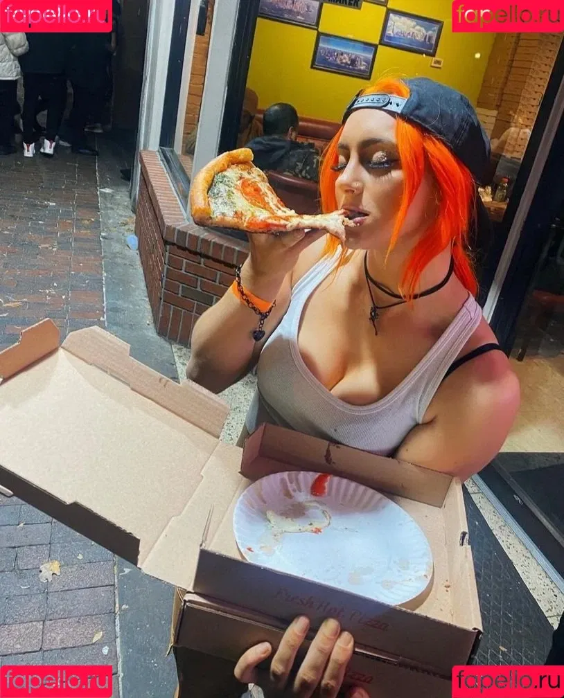 GiGi Dolan Onlyfans Photo Gallery 