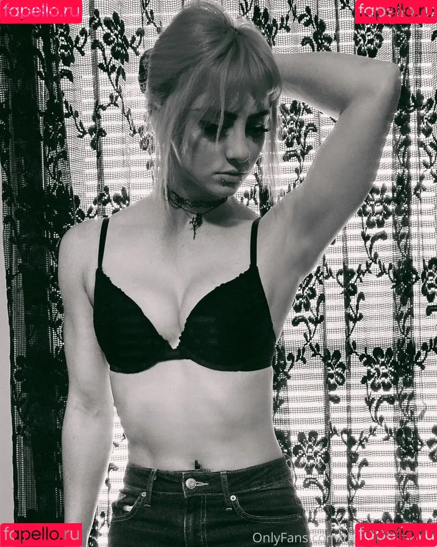 GiGi Dolan Onlyfans Photo Gallery 