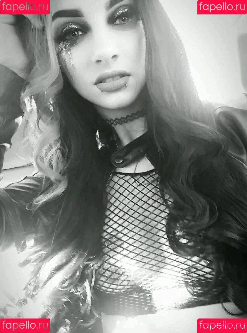 GiGi Dolan Onlyfans Photo Gallery 