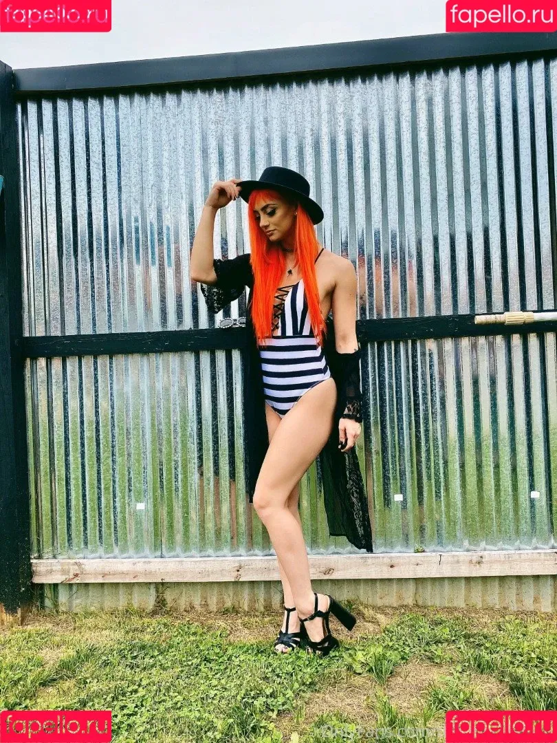 GiGi Dolan Onlyfans Photo Gallery 
