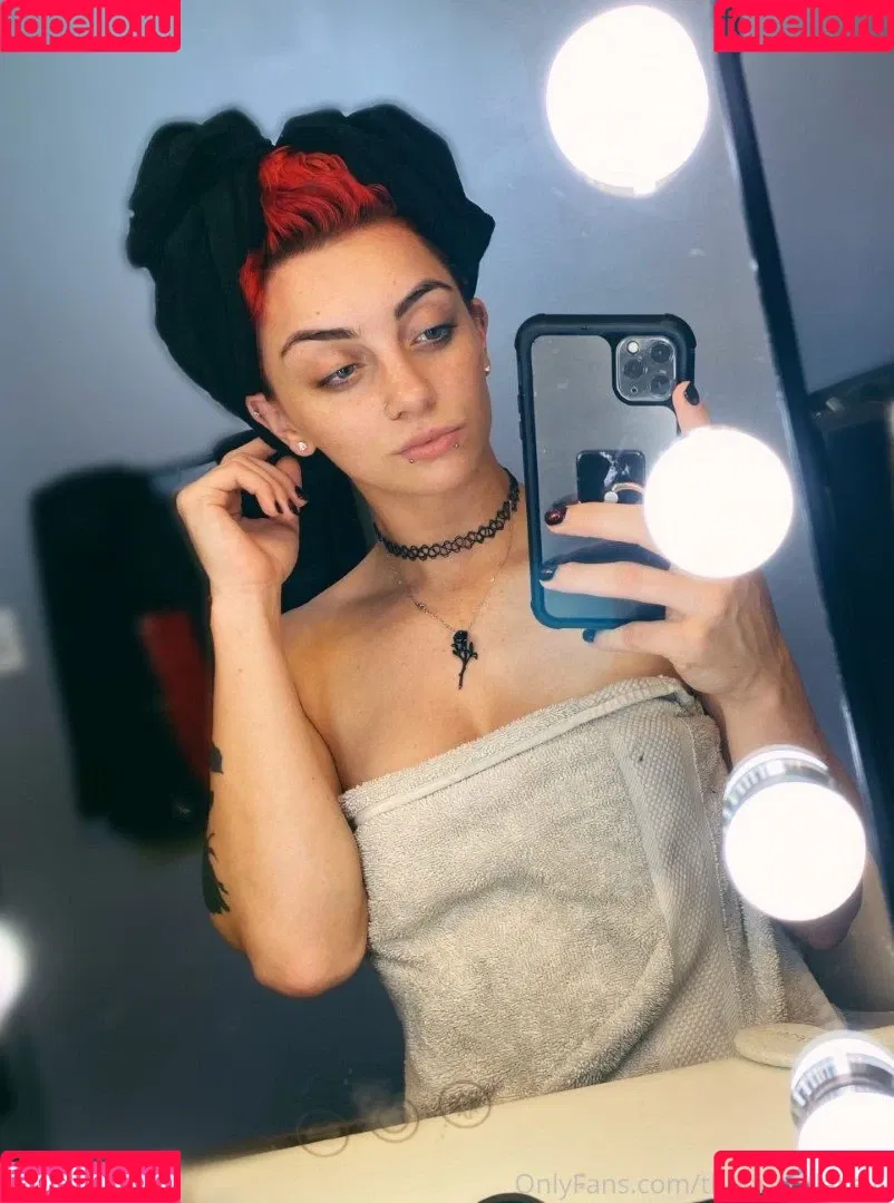GiGi Dolan Onlyfans Photo Gallery 