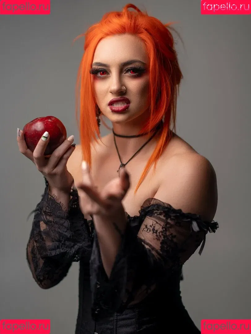 GiGi Dolan Onlyfans Photo Gallery 