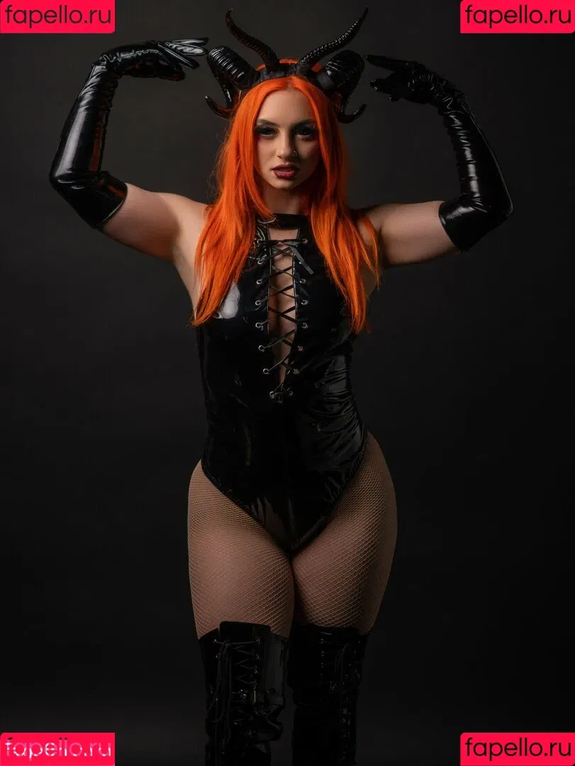 GiGi Dolan Onlyfans Photo Gallery 