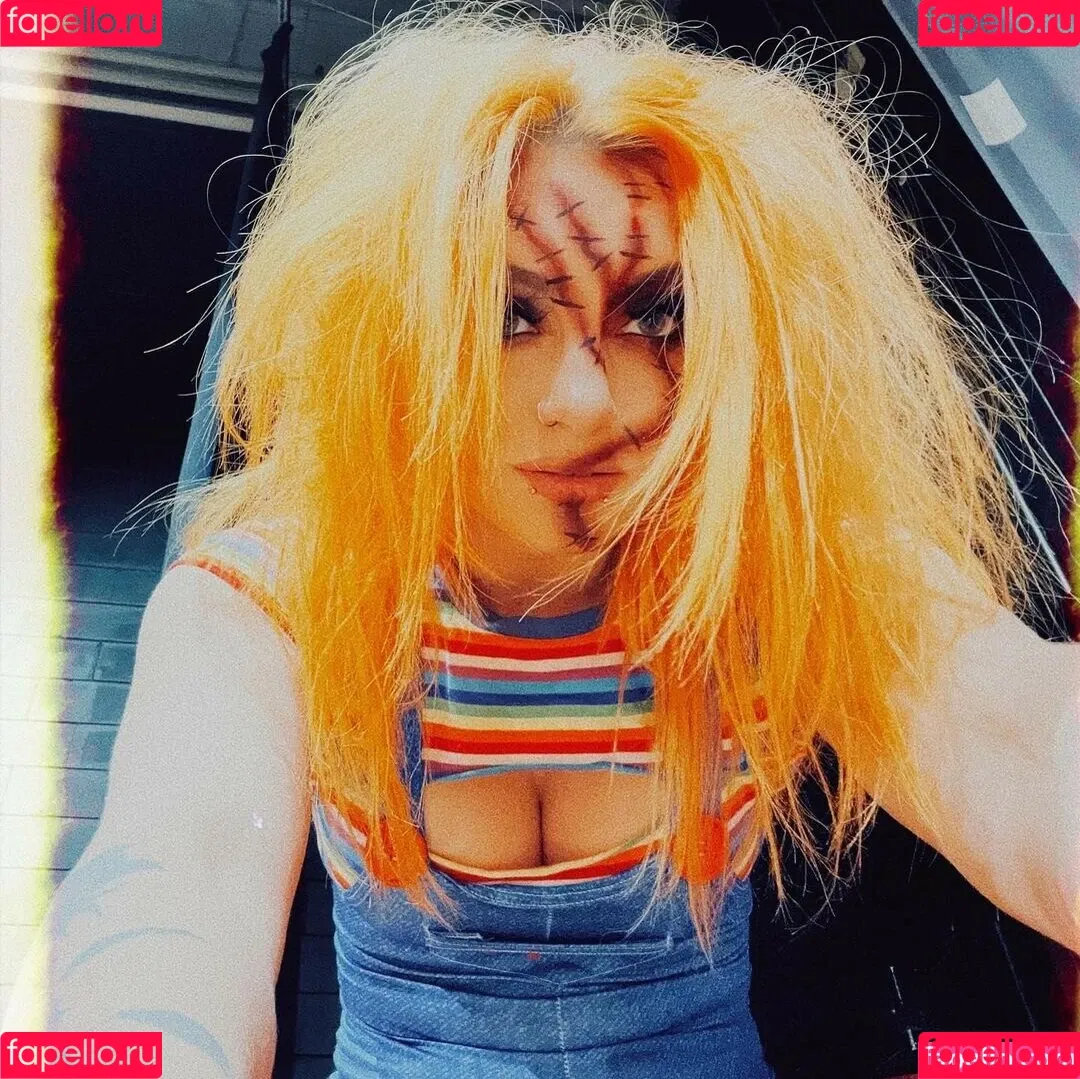 GiGi Dolan Onlyfans Photo Gallery 