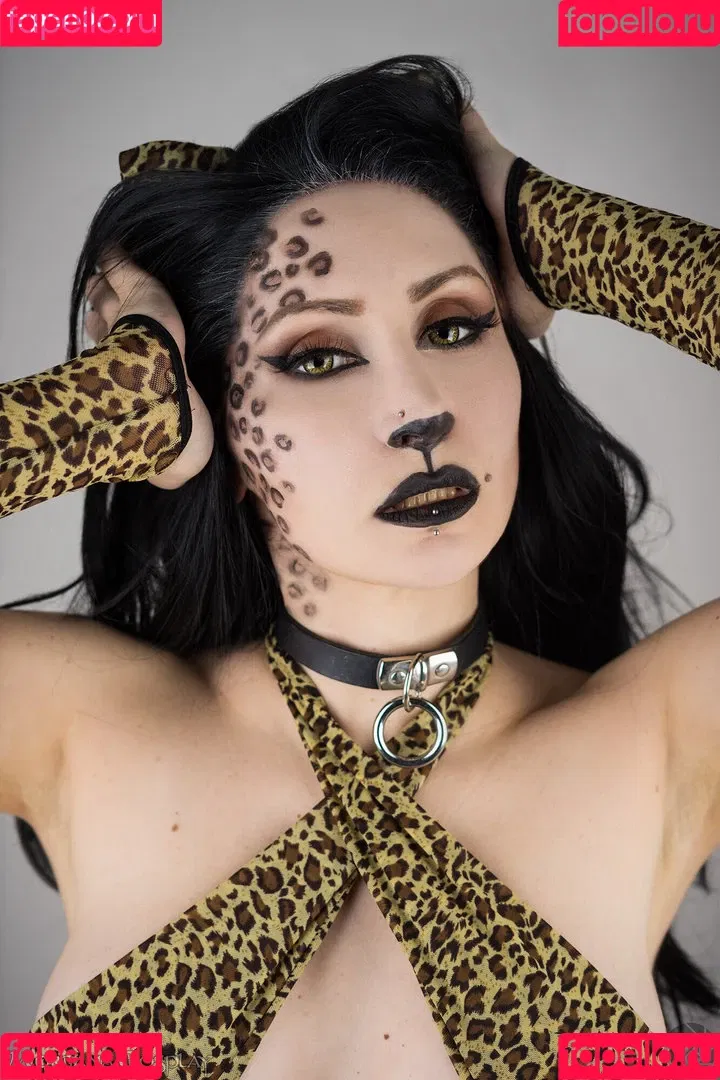 MorganaCosplay Onlyfans Photo Gallery 