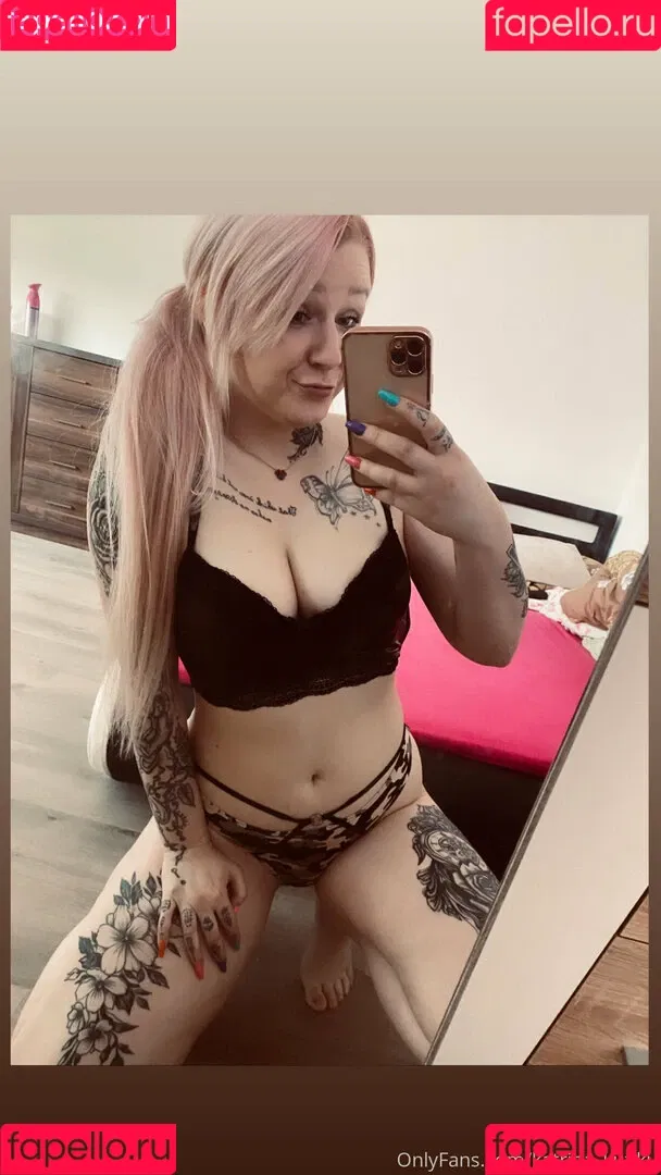 katrina_kutiku Onlyfans Photo Gallery 