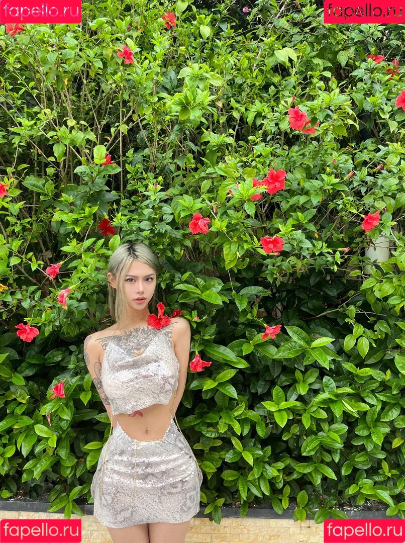 Deer_white Onlyfans Photo Gallery 