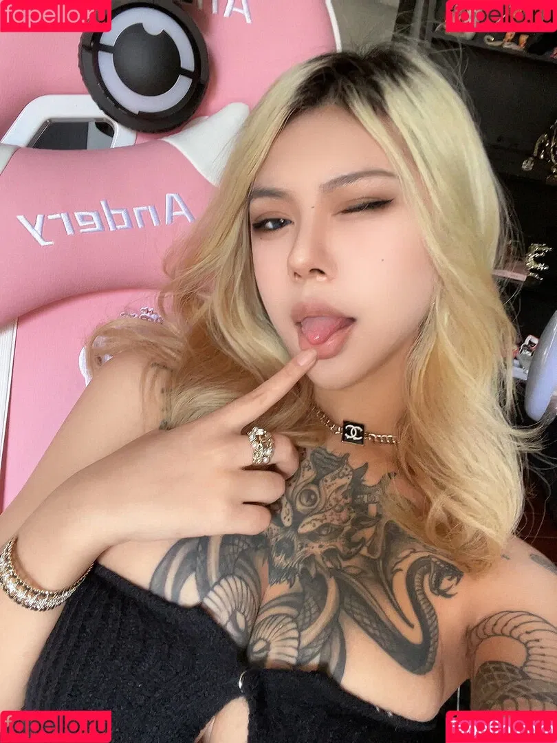 Deer_white Onlyfans Photo Gallery 