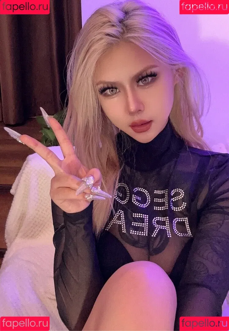 Deer_white Onlyfans Photo Gallery 