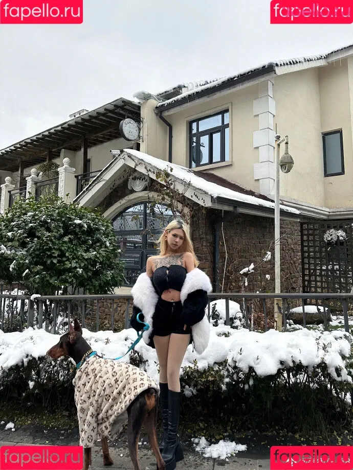 Deer_white Onlyfans Photo Gallery 