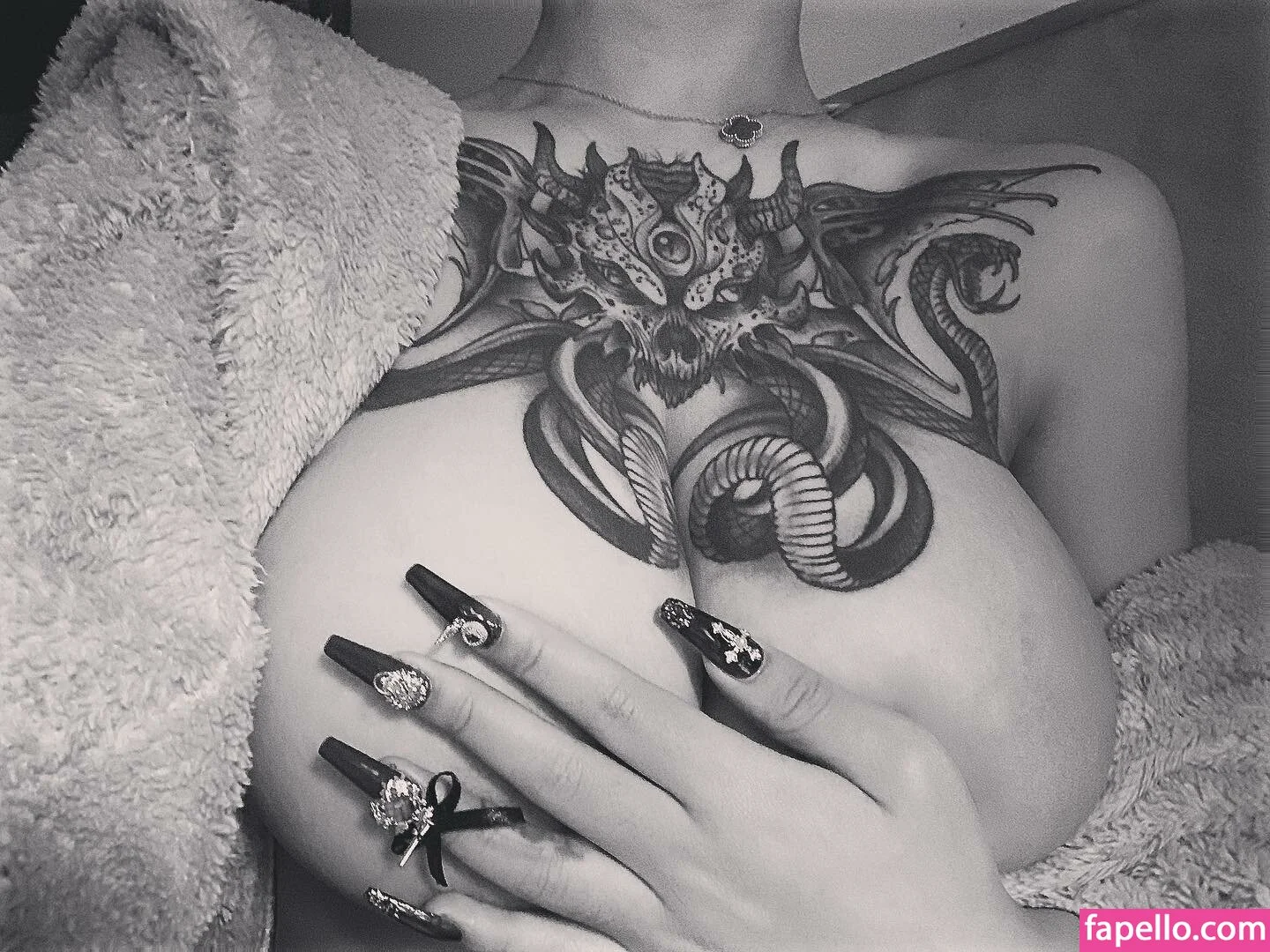 Deer_white Onlyfans Photo Gallery 