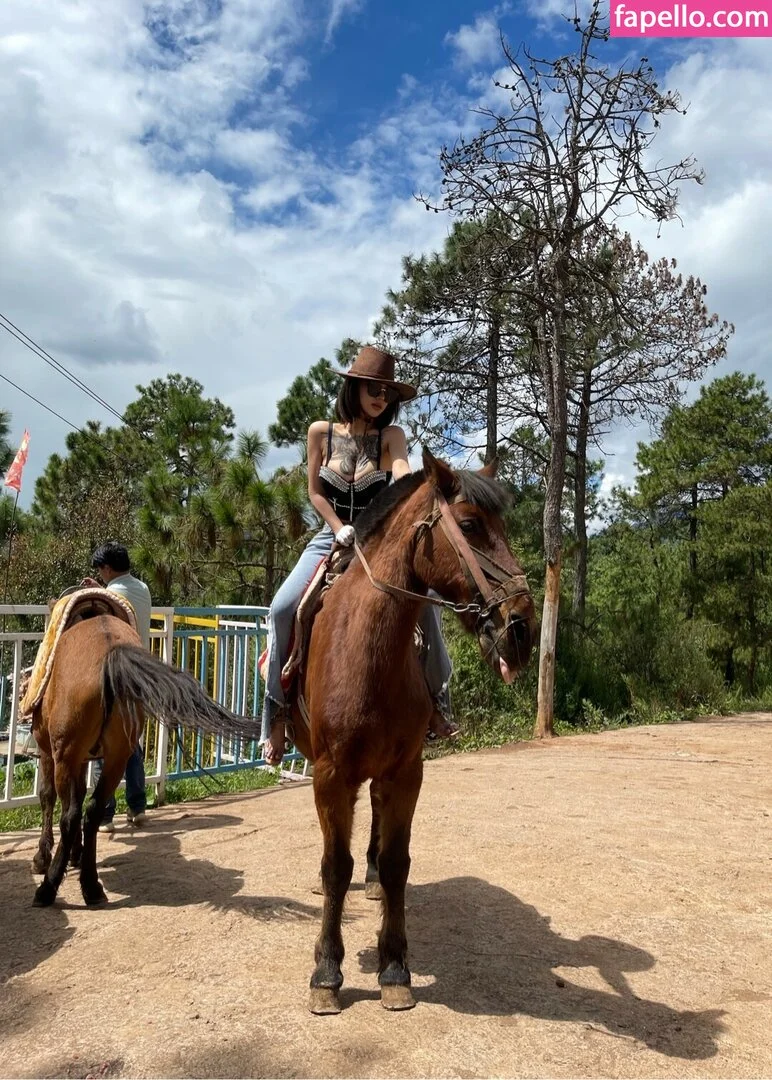 Deer_white Onlyfans Photo Gallery 