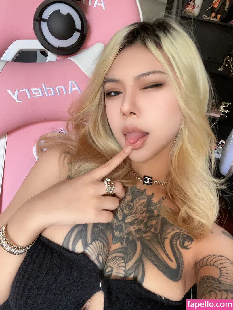 Deer_white Onlyfans Photo Gallery 