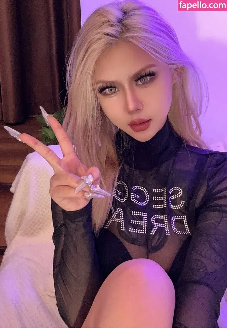 Deer_white Onlyfans Photo Gallery 