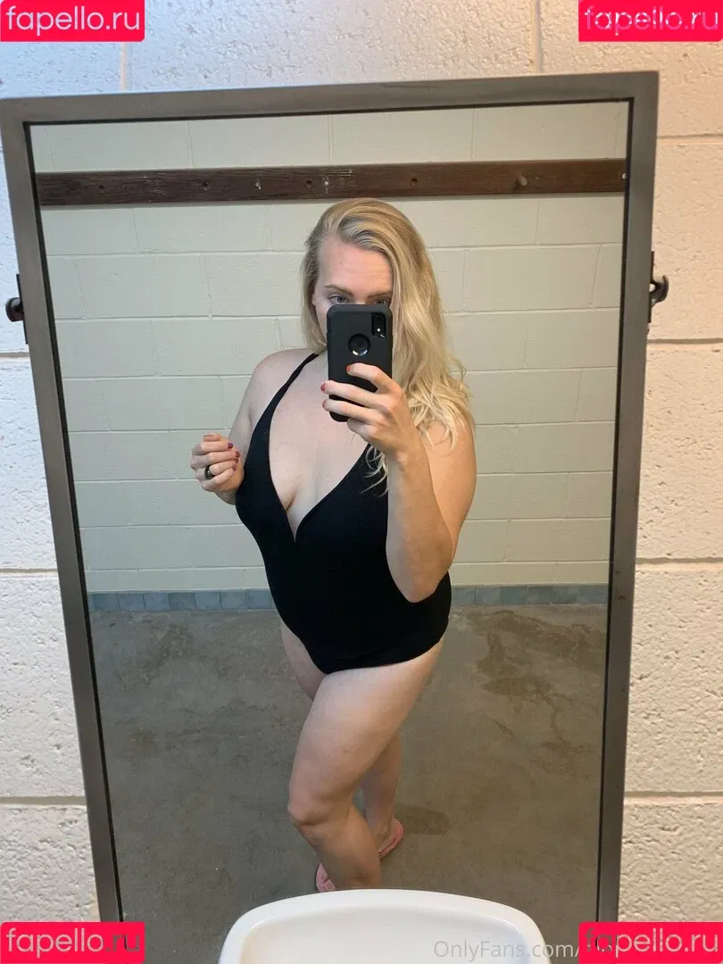 blondefeedee Onlyfans Photo Gallery 