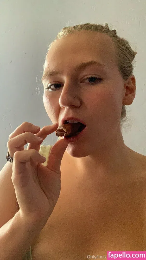 blondefeedee Onlyfans Photo Gallery 