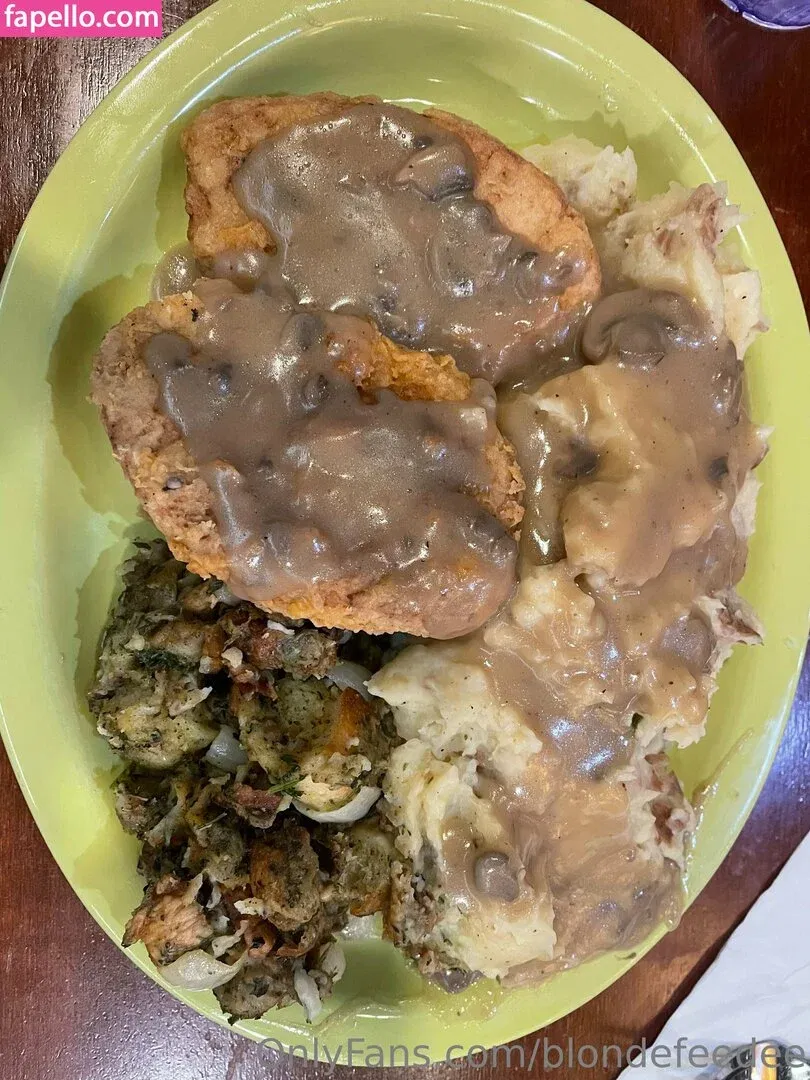 blondefeedee Onlyfans Photo Gallery 