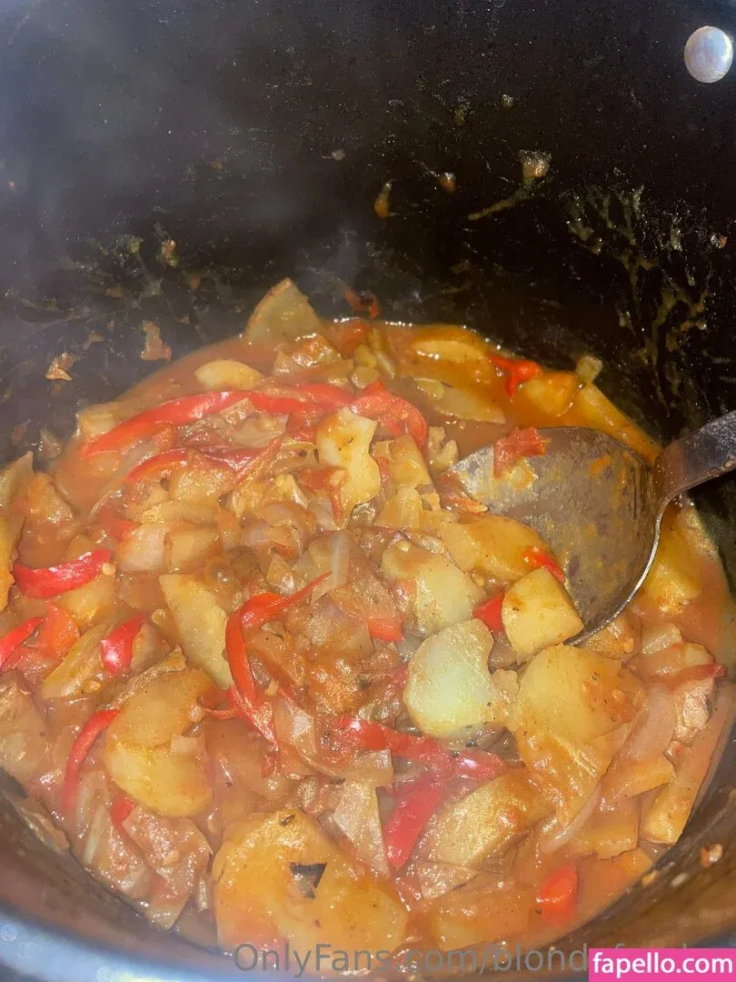 blondefeedee Onlyfans Photo Gallery 