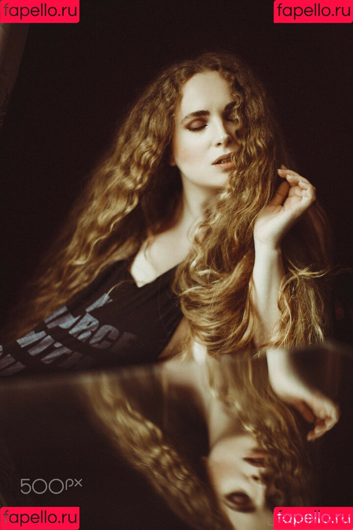 Emily Hamilton Onlyfans Photo Gallery 