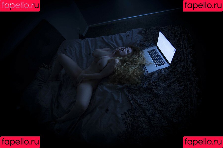 Emily Hamilton Onlyfans Photo Gallery 