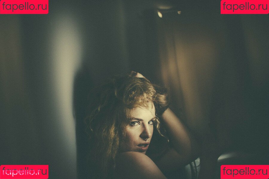 Emily Hamilton Onlyfans Photo Gallery 