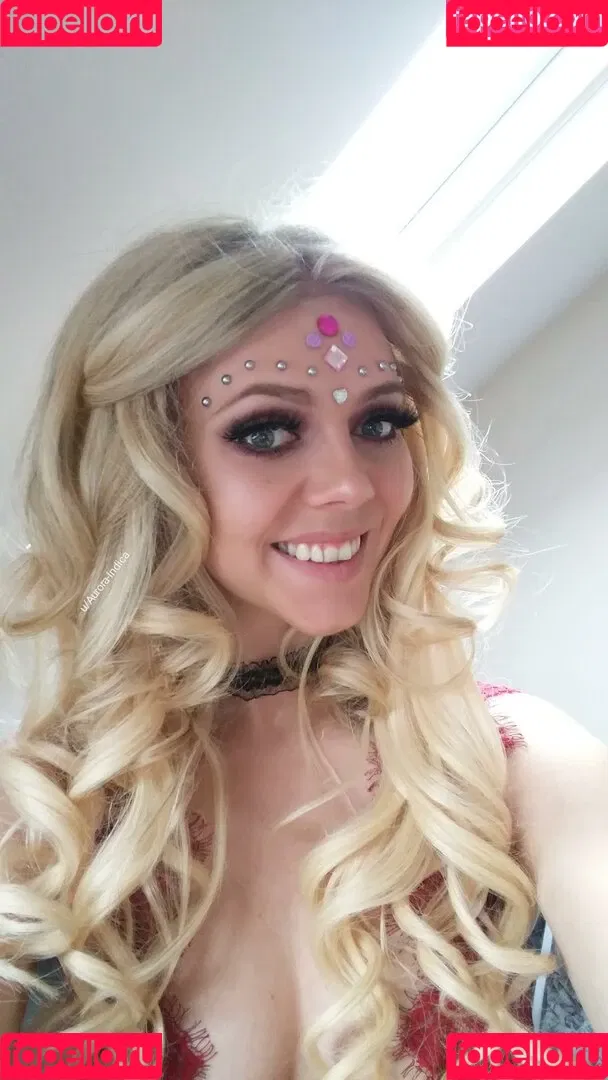 Aurora Indica Onlyfans Photo Gallery 