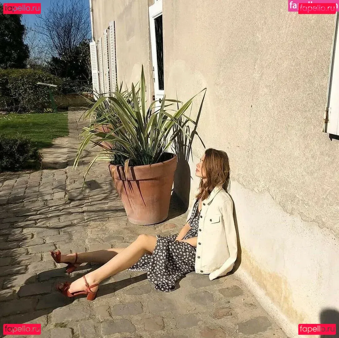 Juliet Searle Onlyfans Photo Gallery 