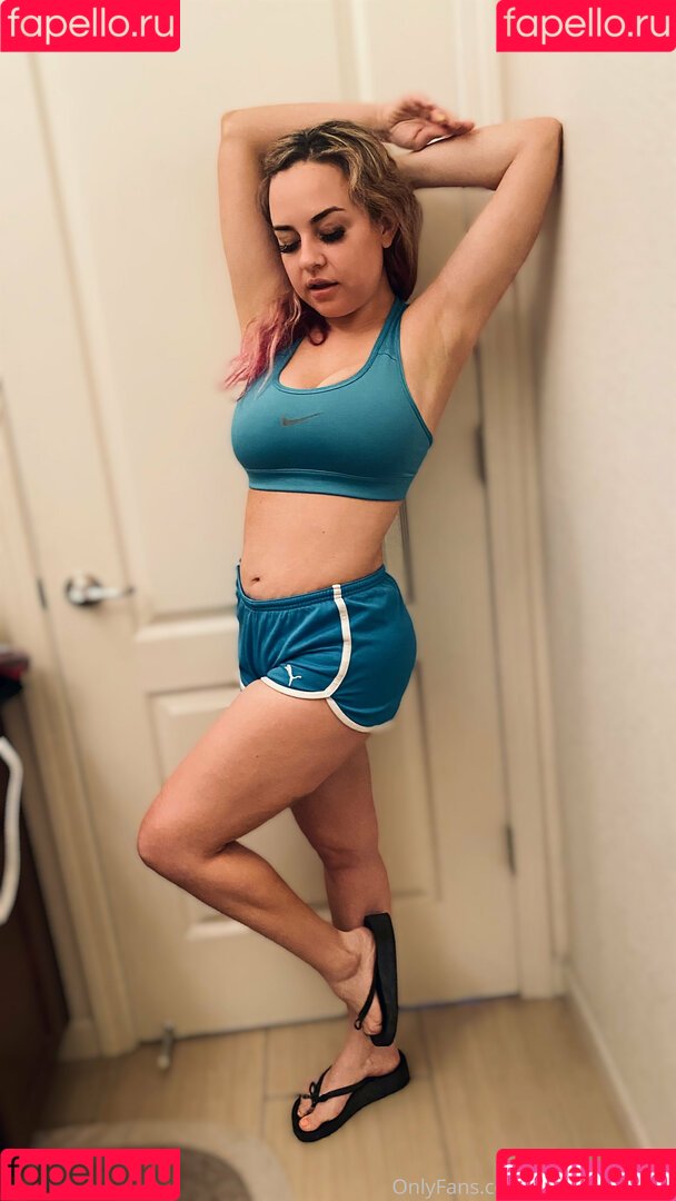 badbellaxofree Onlyfans Photo Gallery 